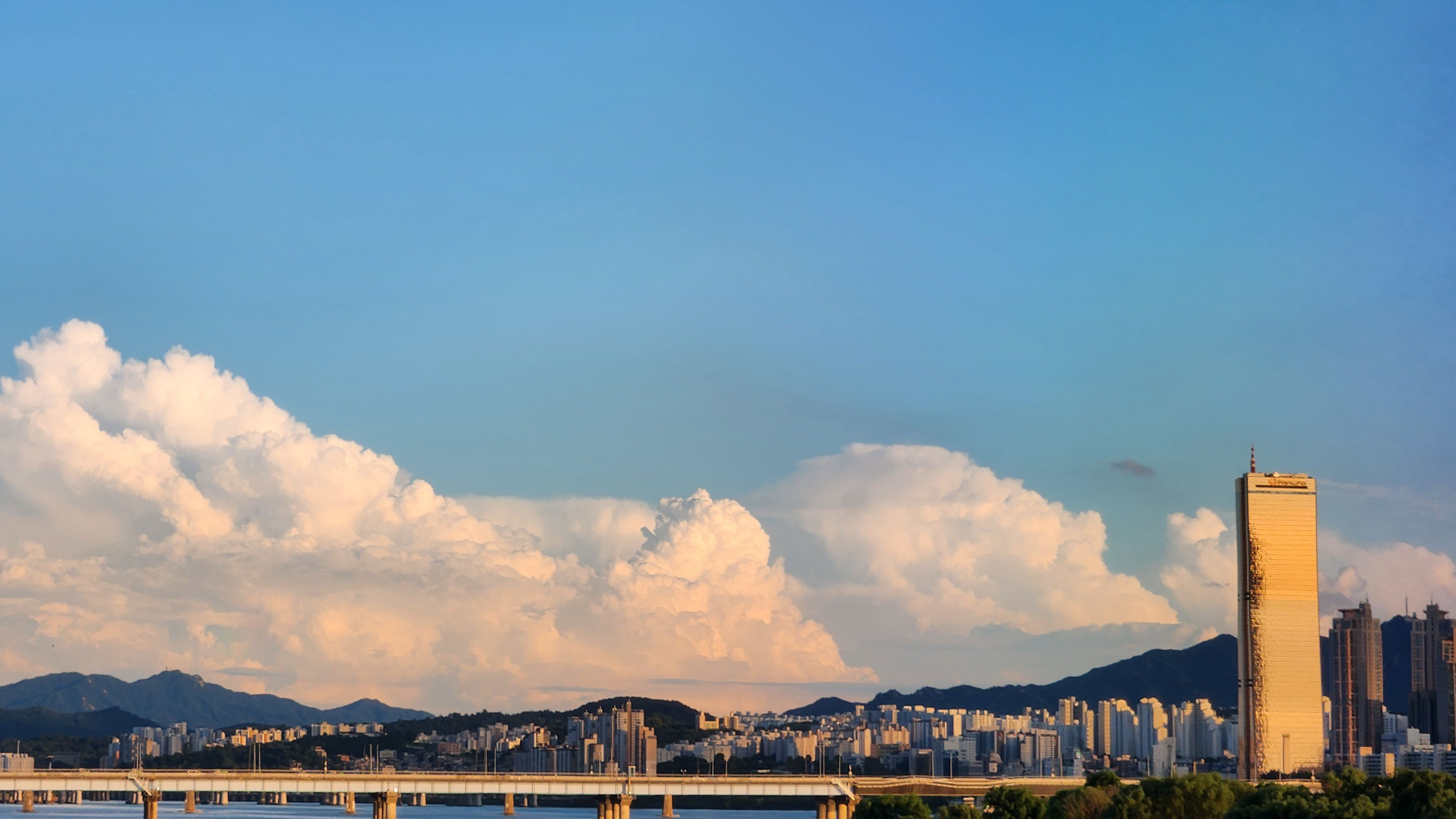 Stephen Pildu Yoon in Seoul